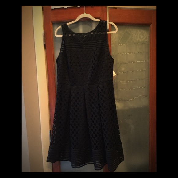 black cocktail dress size 16